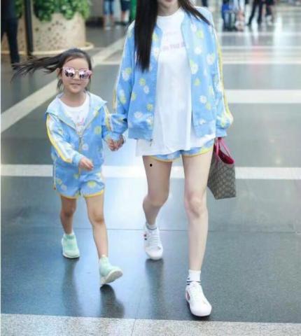 今日头条娱乐李小璐,揭秘娱乐圈女神的日常生活